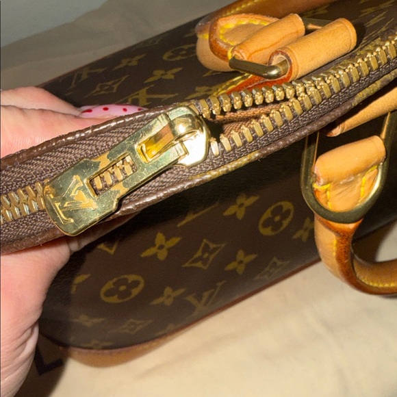 Louis Vuitton Classic Brown Monogram Satchel - Picture 9 of 11